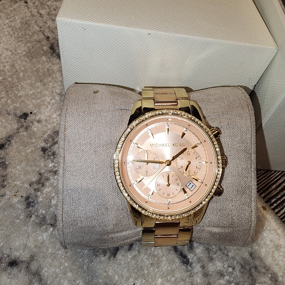 Michael kors watch - Picture 6 of 13